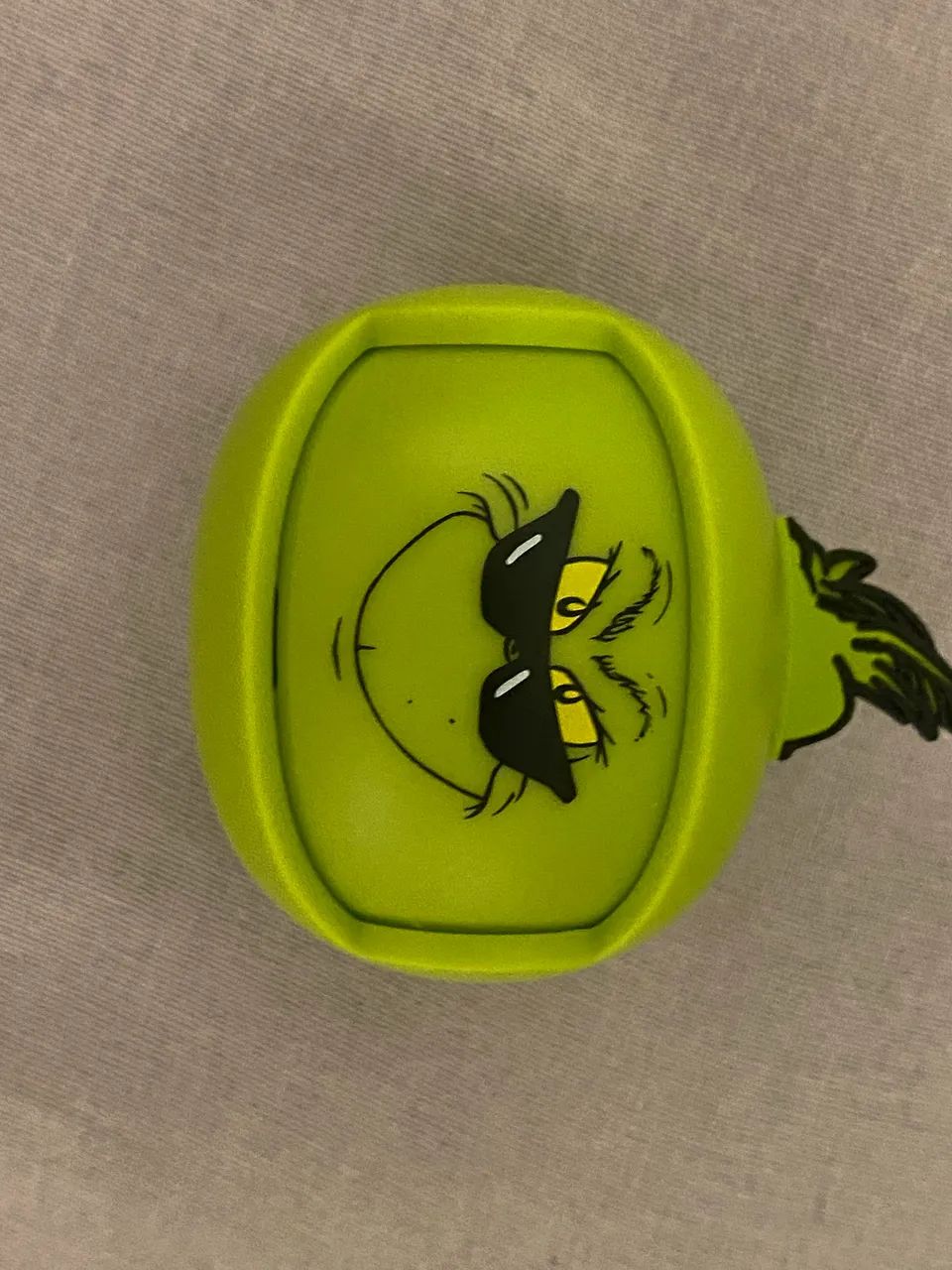 Fone do Grinch com carregador  - Foto 5