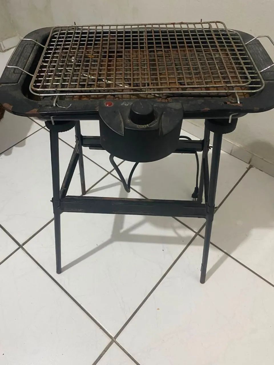 Vendo churrasqueira elétrica 