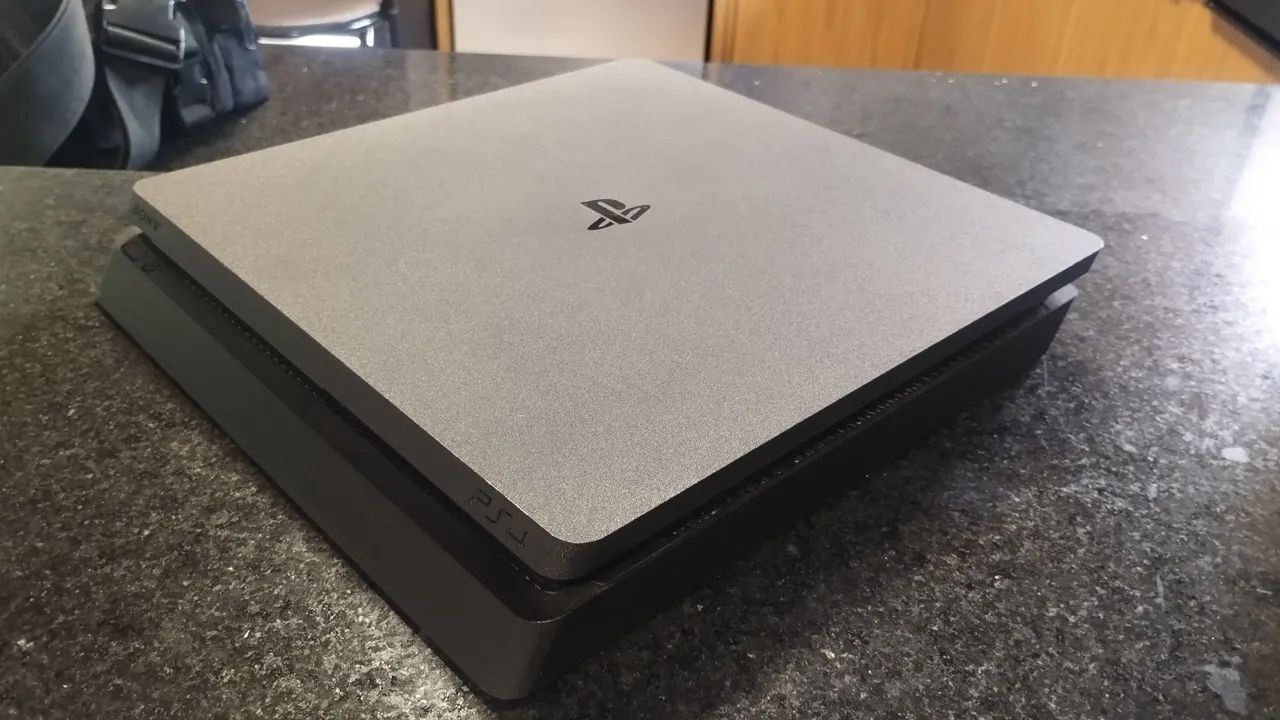 Playstation 4 Slim 1TB (destravado)