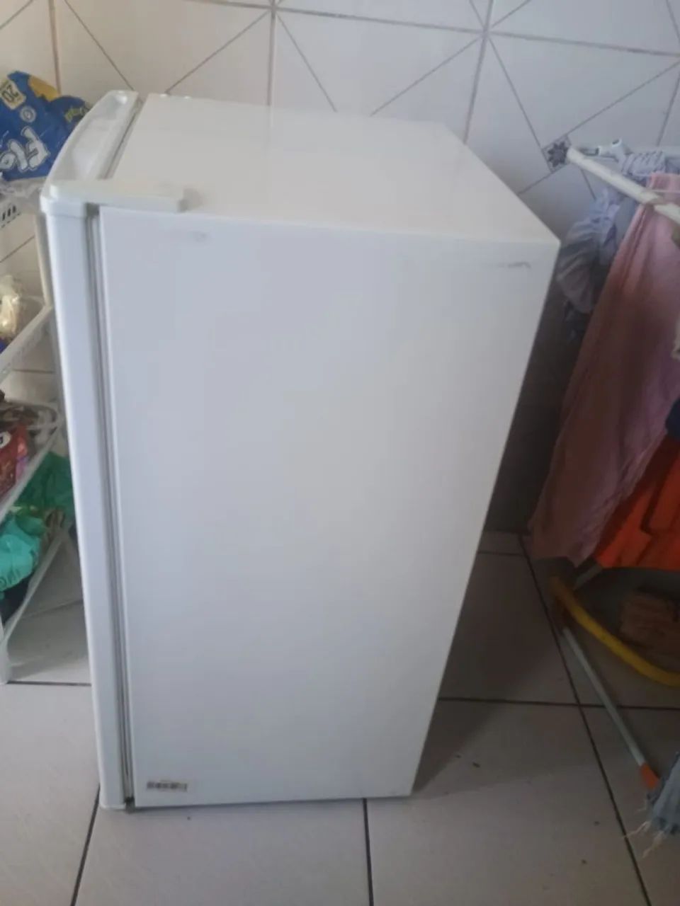 Frigobar Midea 93L  - Foto 4