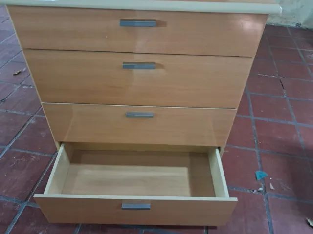 Cômoda em madeira MDF com 4 Gavetas - Foto 4