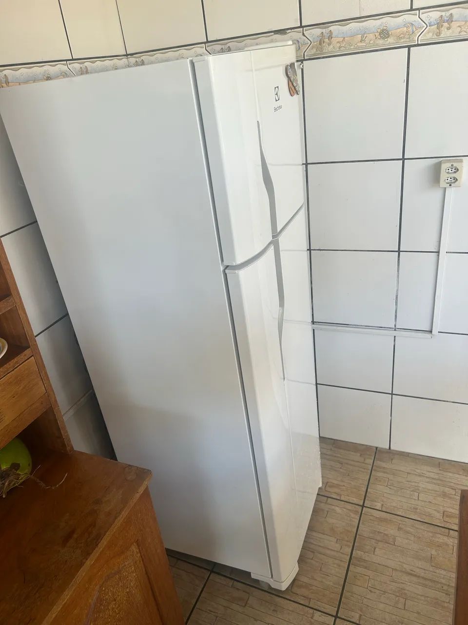 Geladeira Electrolux 260L DC35A semi nova  - Foto 2