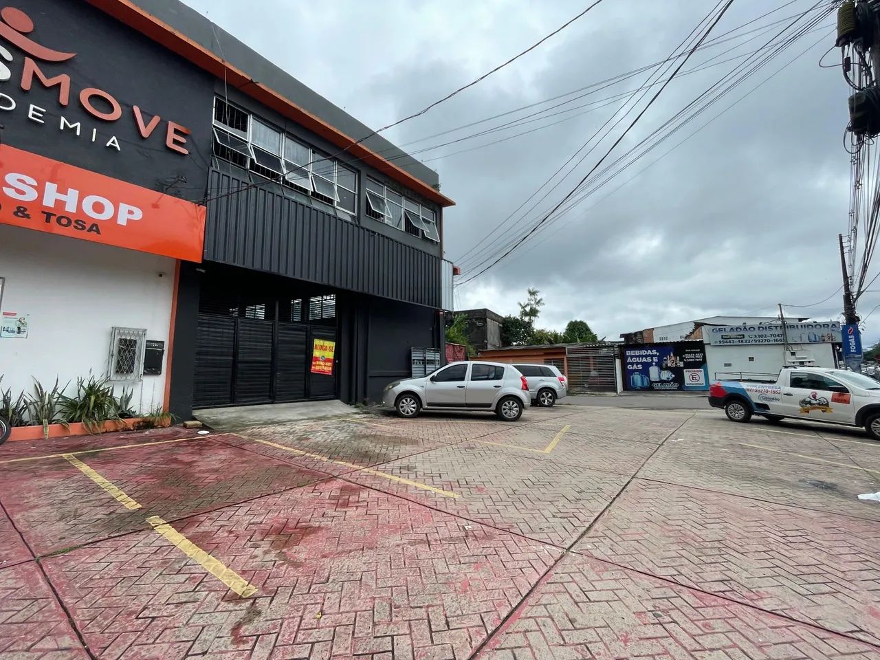 GALPÃO 300M² PARA ARMAZENAMENTO/LOJA - AV. BRASIL 