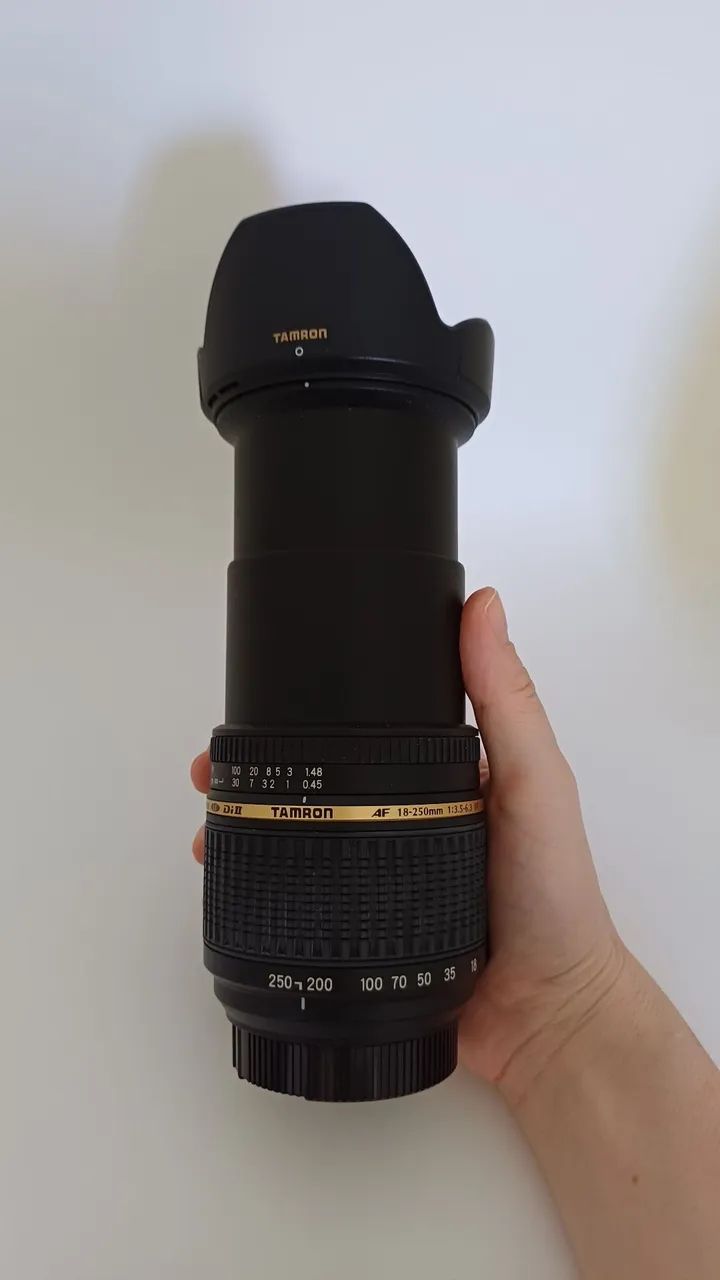 Tamron 18-250mm f/3.5-6.3 Di II - Acessórios para Câmeras e