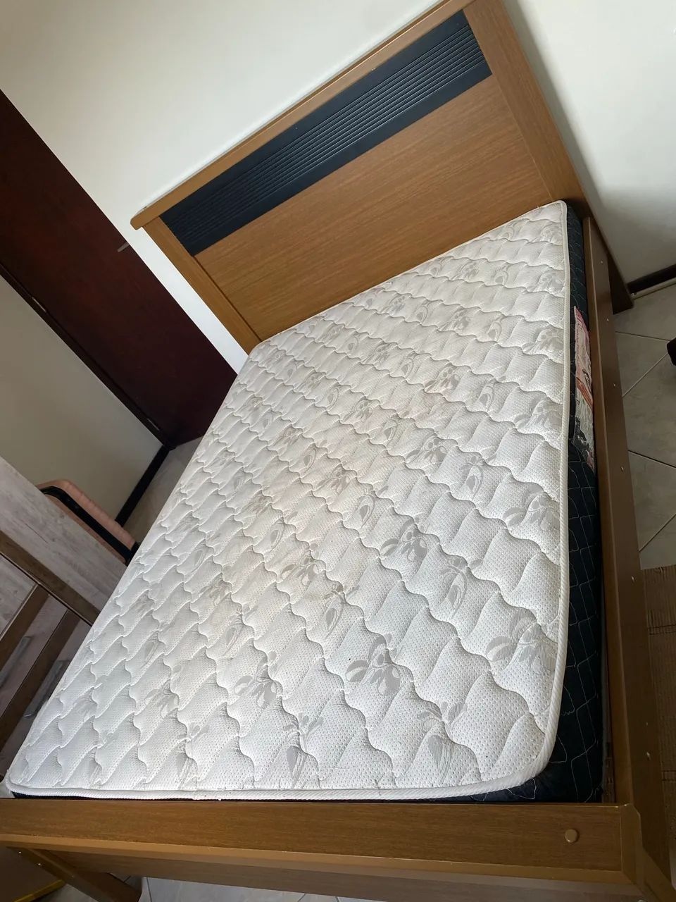 Cama casal com colchão  - Foto 4