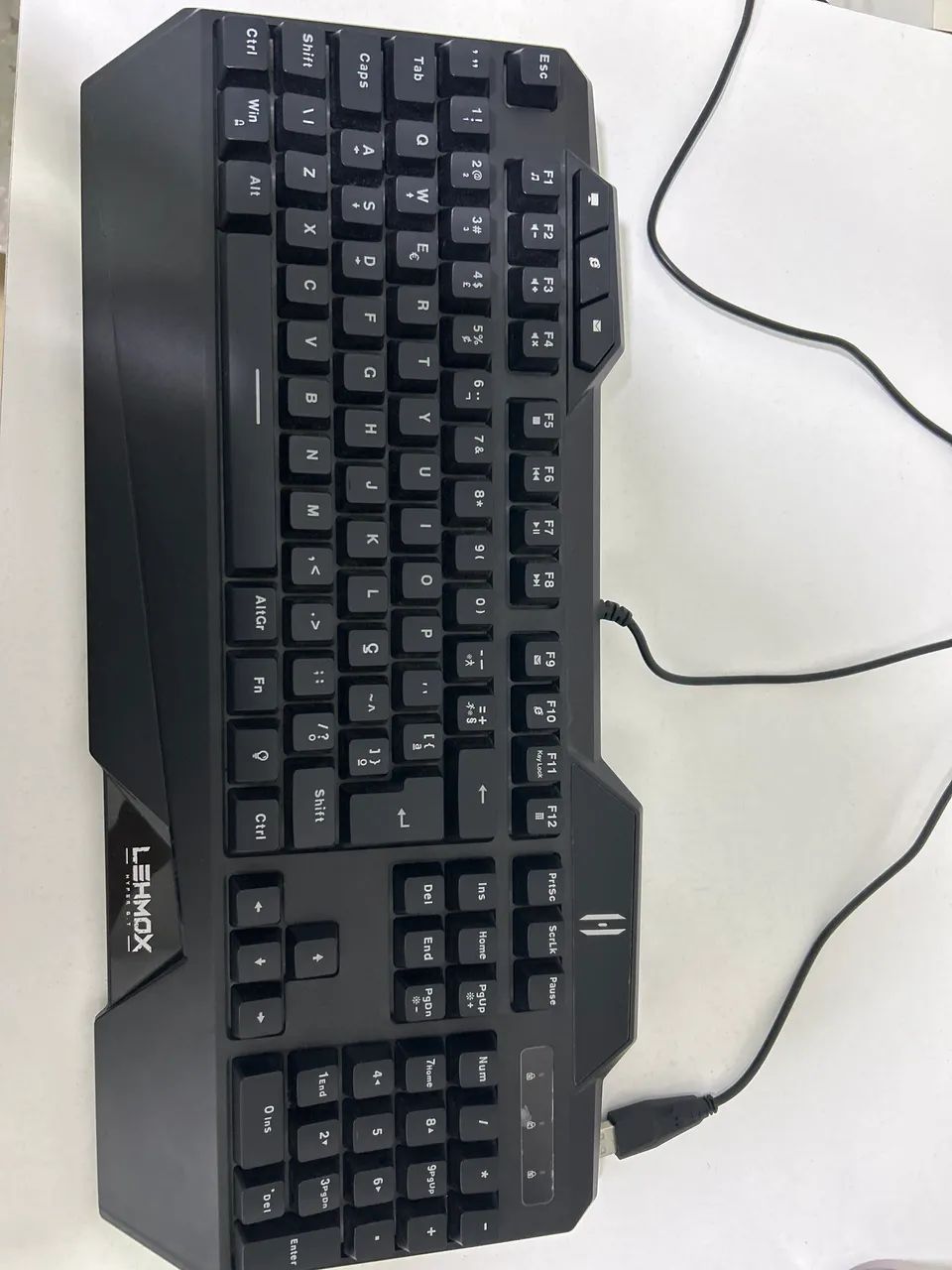 vendo teclado LEHMOX de led 
