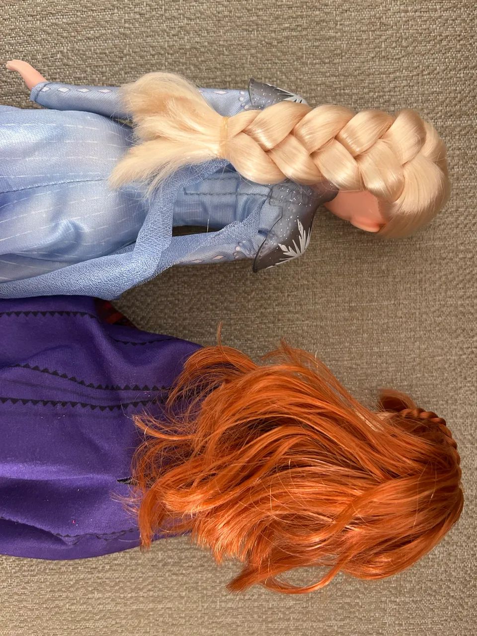Vendo 2 bonecas Frozen  - Foto 2