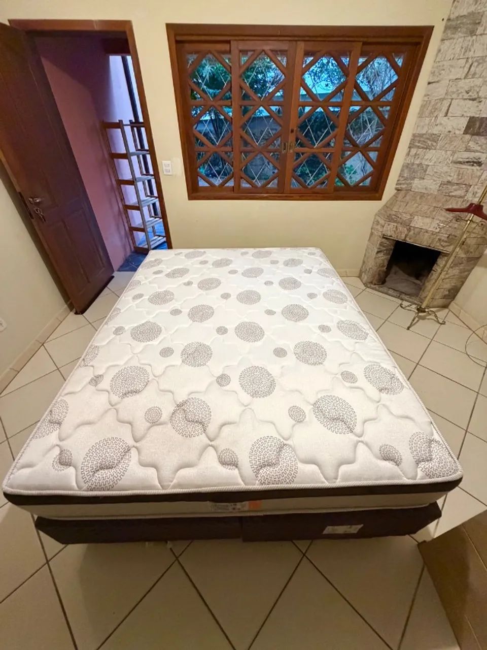 Cama de casal com box - Foto 2
