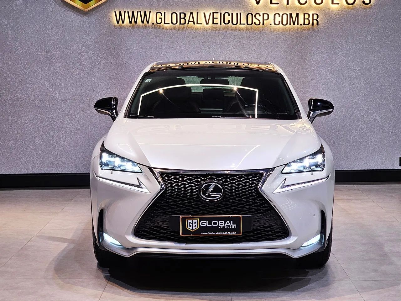 Lexus NX-200t F-sport 2.0 16V 238cv Aut., foto 2 de 20