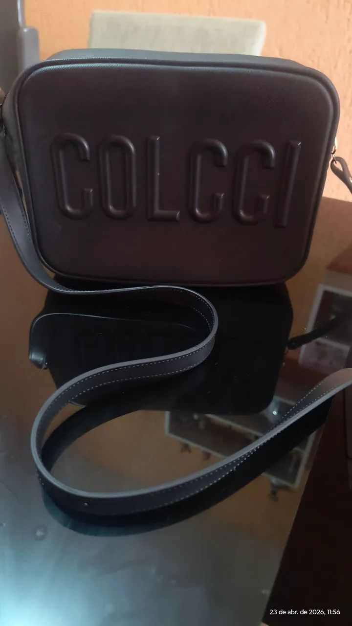 Bolsa Colcci transversal emborrachada original 