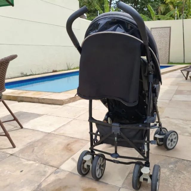 Carrinho para bebê para passeio chicco preto dobrável e reclinável - Foto 3