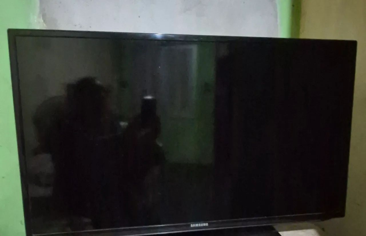 Televisão 40 polegadas SAMSUNG  - Foto 2