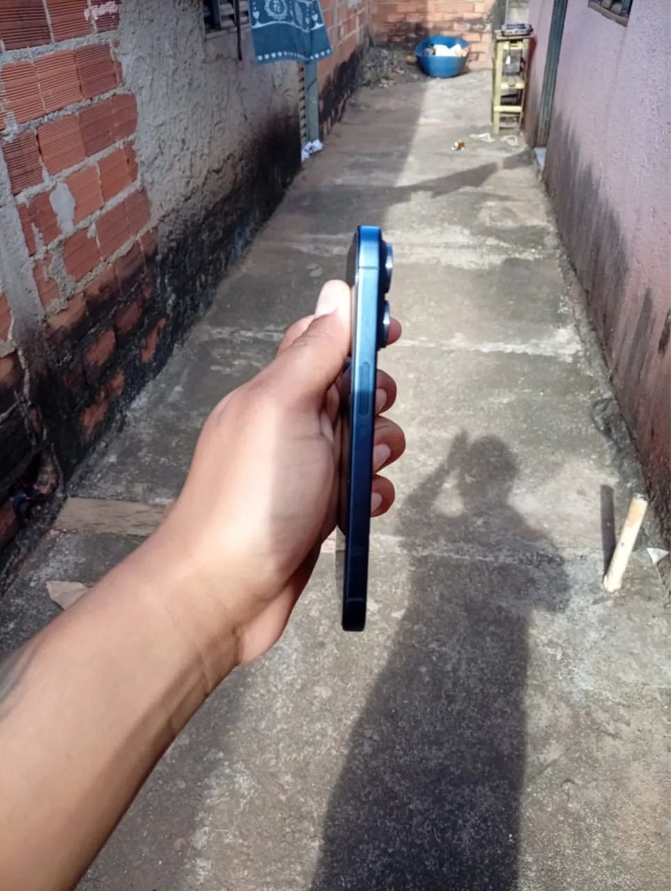 iPhone 15 PRO - Foto 2