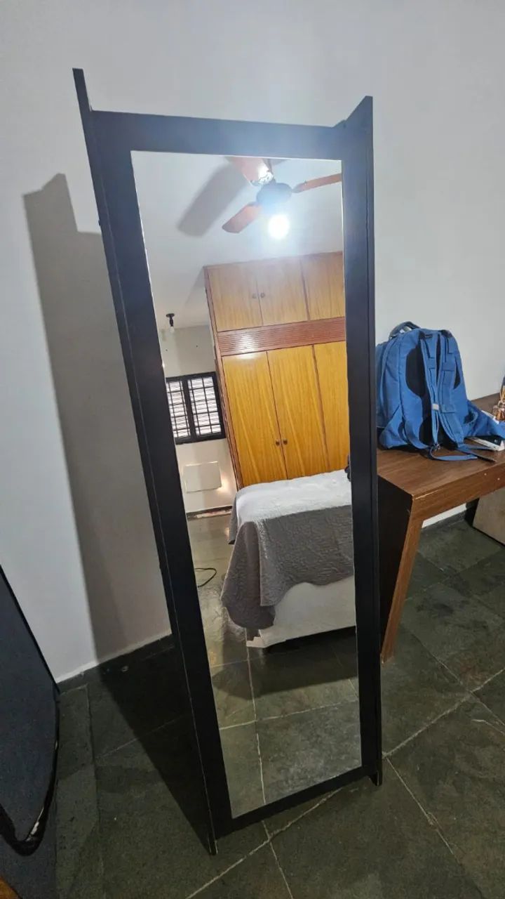 Espelho de chão com 2 prateleiras - Foto 4