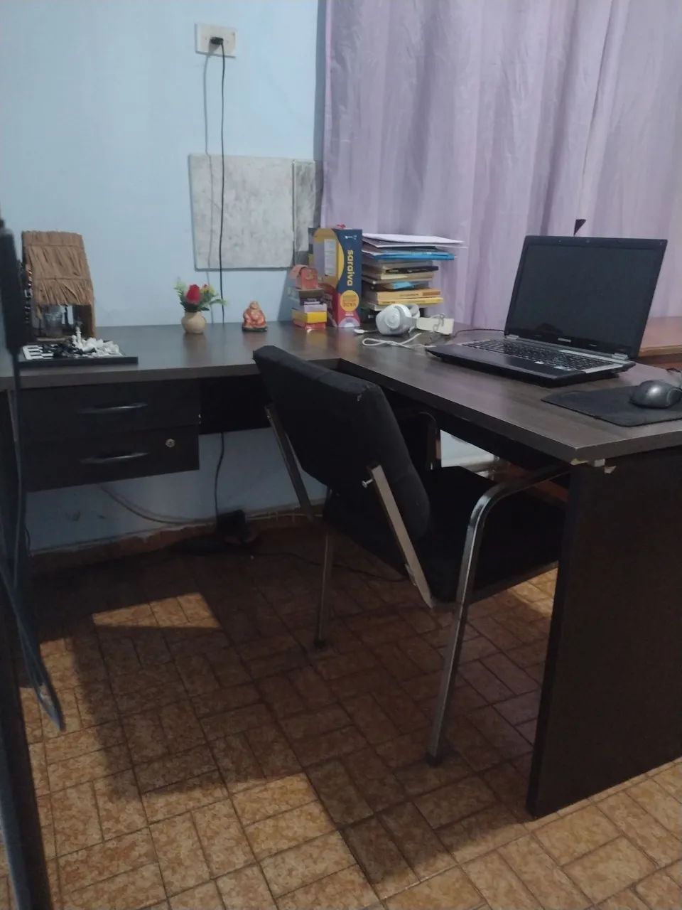 Mesa de escritório bem conservada  - Foto 4