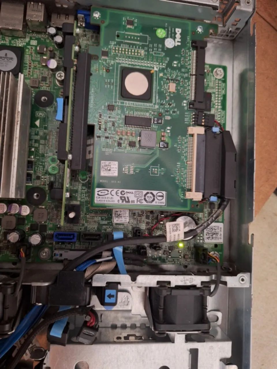 Servidor Dell PowerEdge R210 - Xeon X3430  - Foto 2