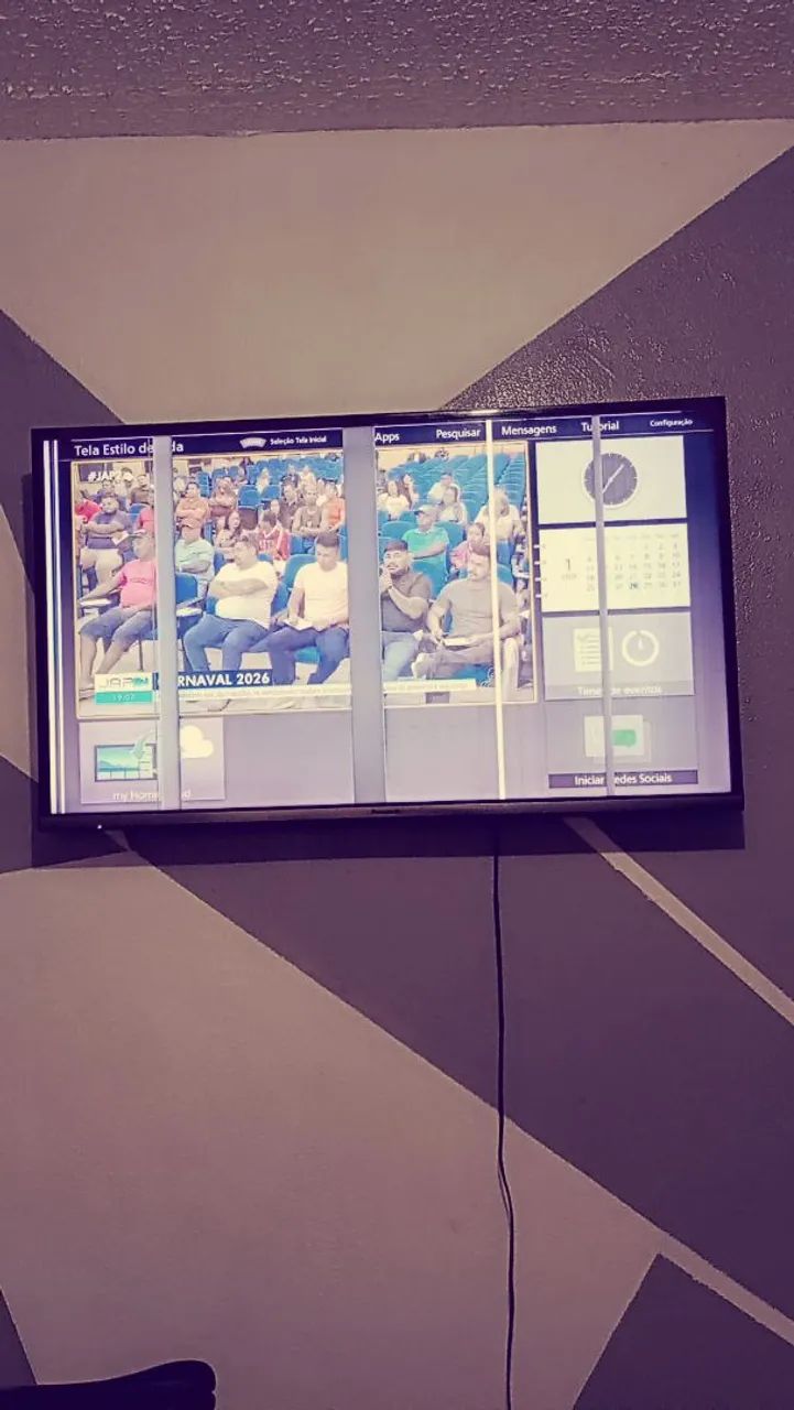 Vendo tv smart Panasonic 43 polegadas com defeito - Foto 2