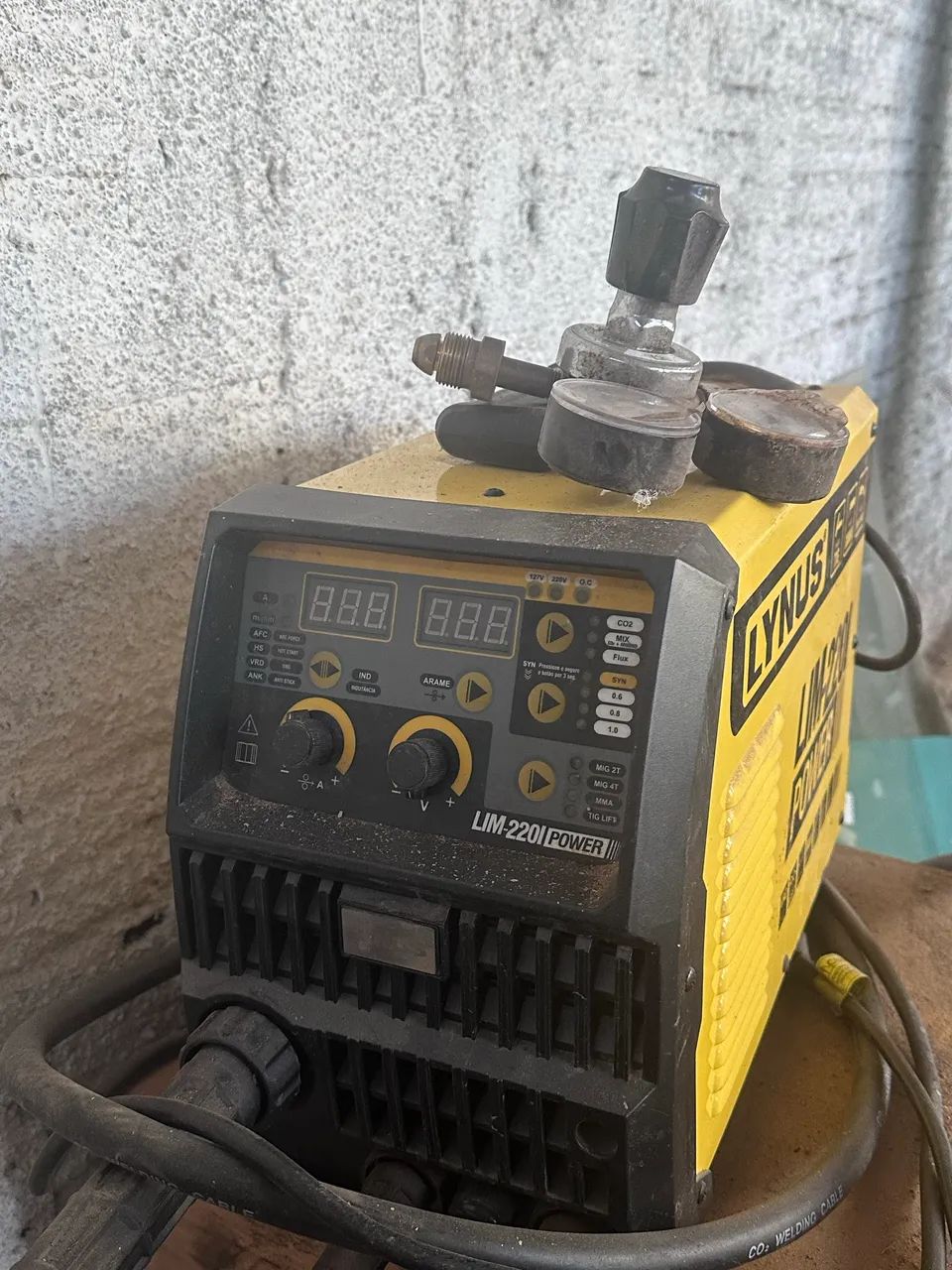 inversora de solda multiprocesso Lynus LIM-220i Power. - Foto 2