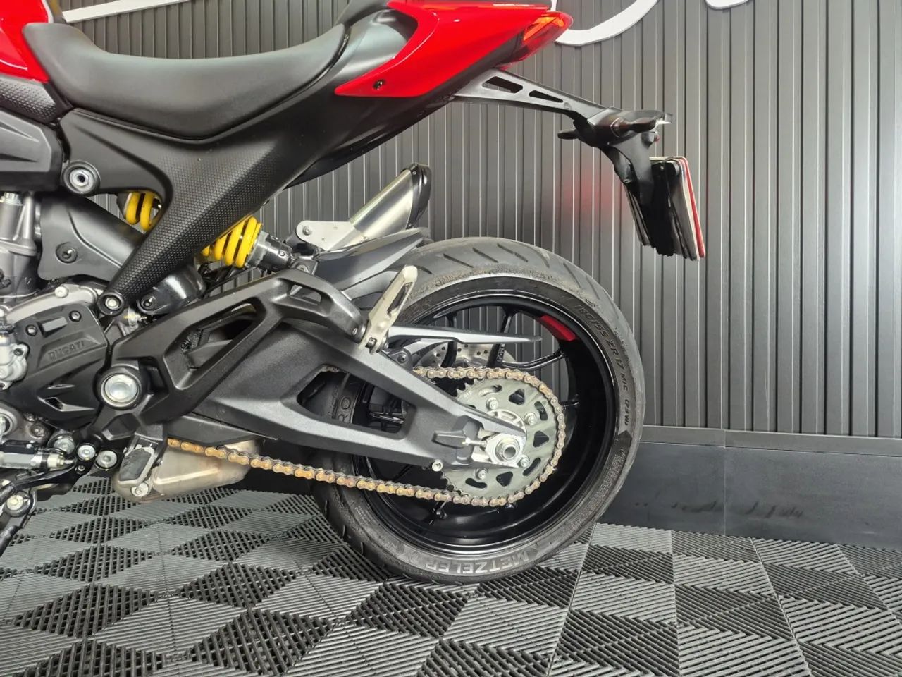 Ducati Monster 937 2022 - Foto 3
