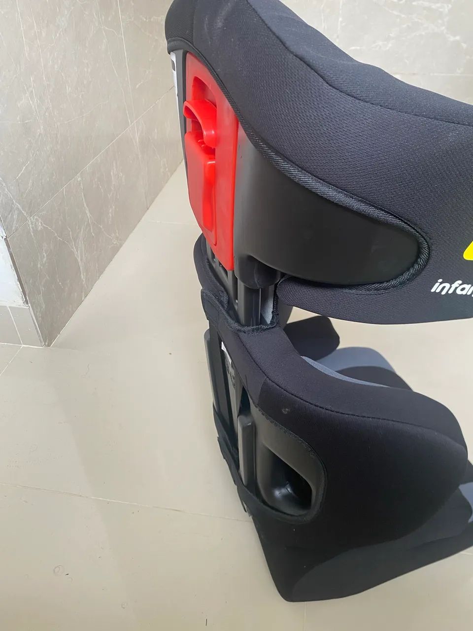 Vendo cadeira de bebê a bordo - Foto 4
