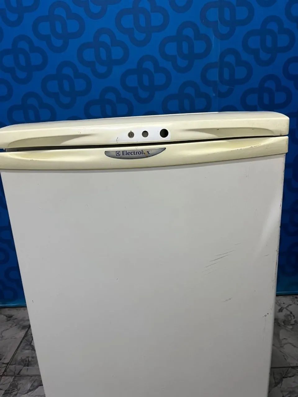 Frigobar Electrolux 135 L usado