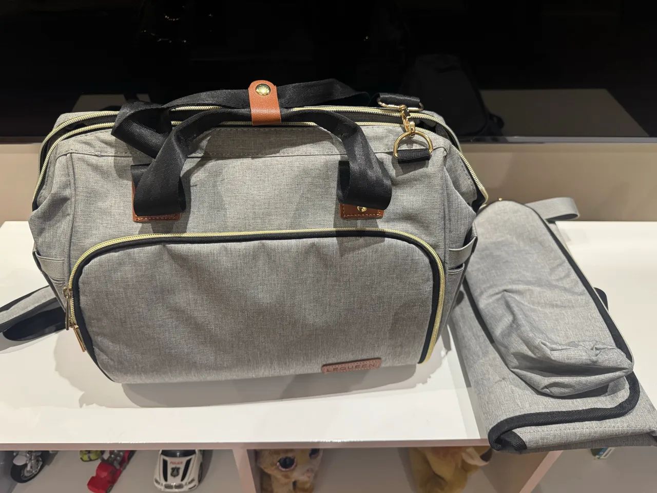 Bolsa Maternidade Transversal Lequeen Cinza  - Foto 3