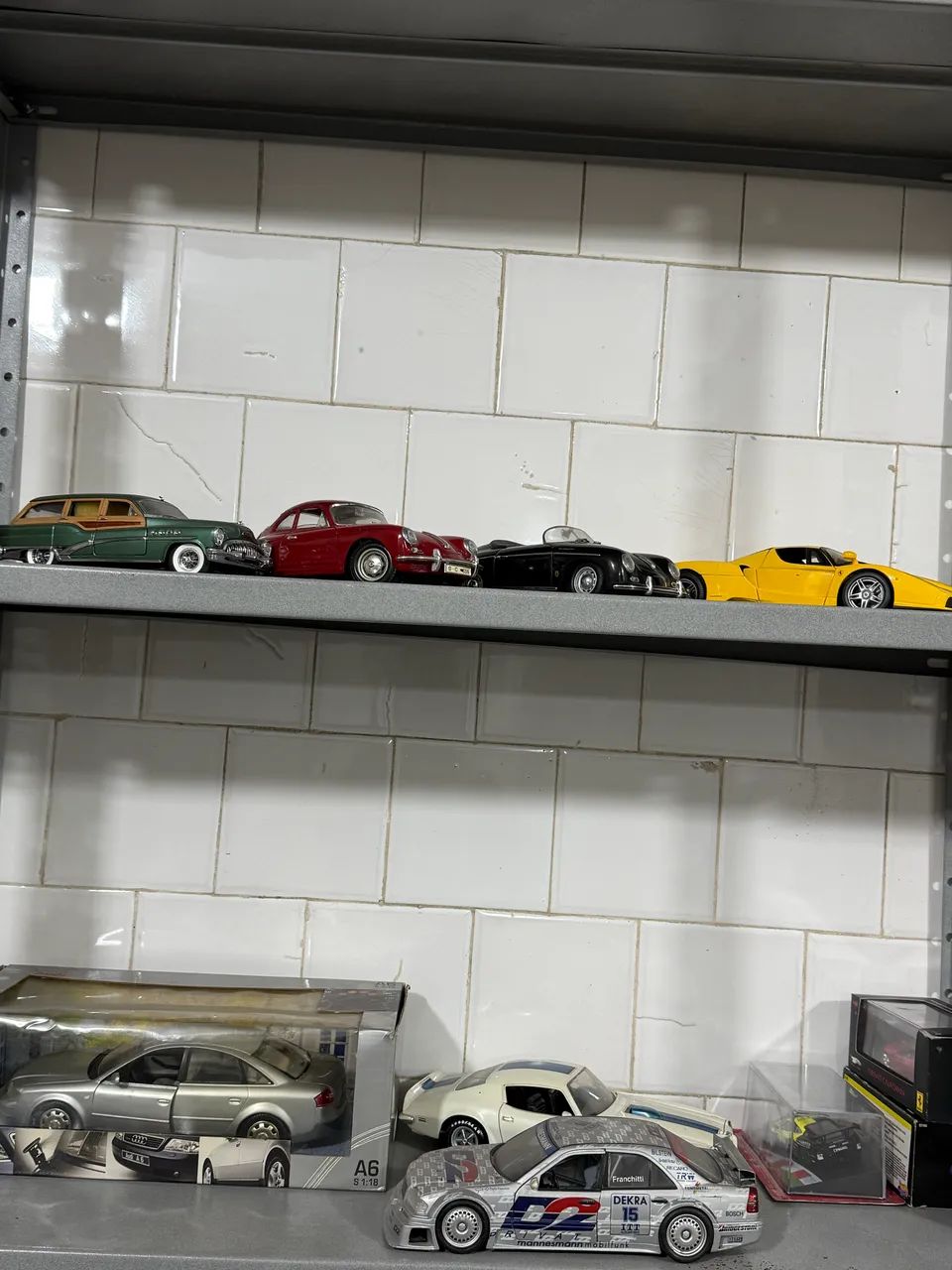 Miniaturas 1/18, 1/24 diversas - Foto 3