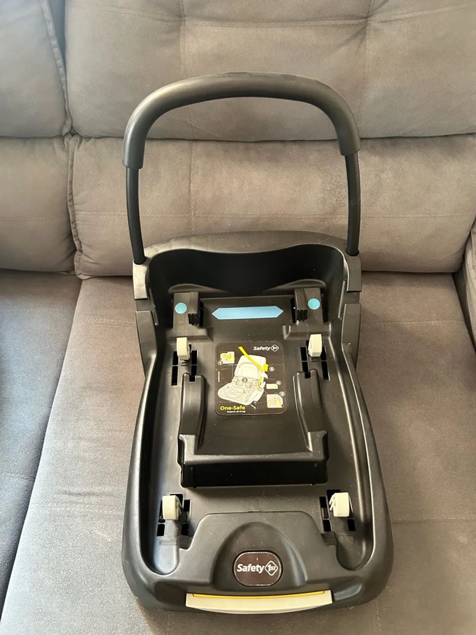 Vendo carrinho + bebê conforto + base para carro - Foto 4