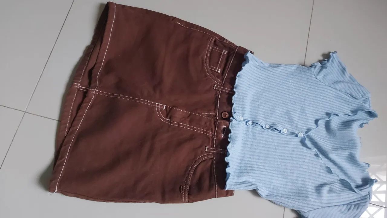 Conjunto mini saia-blusinha
