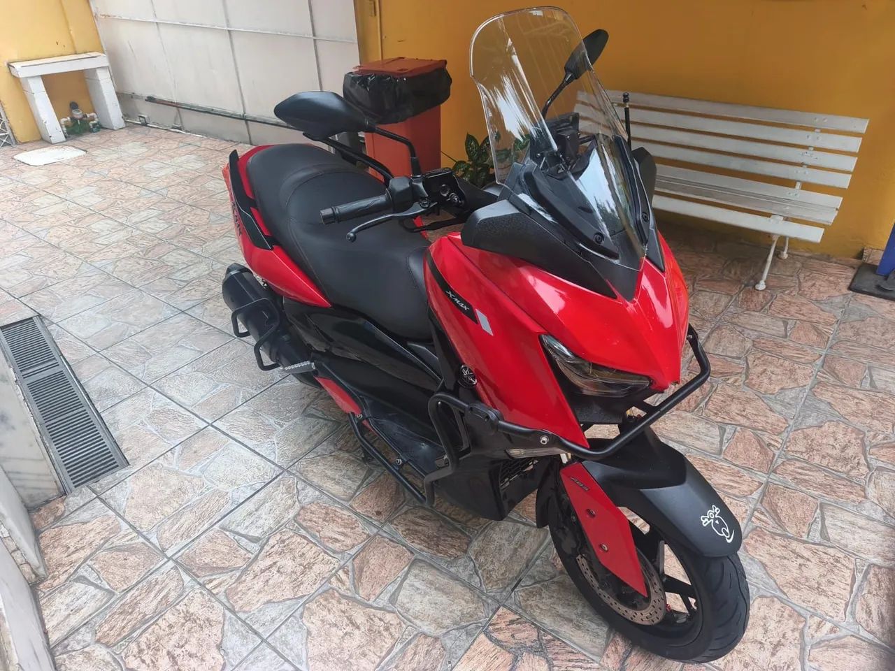XMAX 250 ABS 2023 - Foto 3