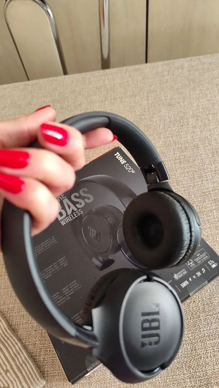 Fone JBL na caixa  - Foto 4