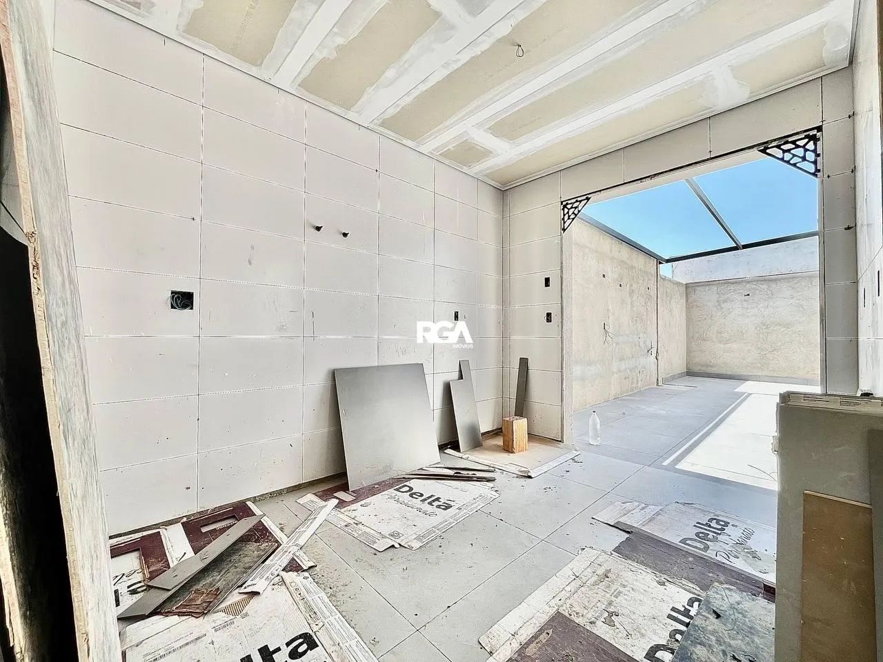 Casa Geminada 4 Quartos (1 Suíte com Closet)  156m² Construídos  252m² de Área Total  3 Va - Foto 5