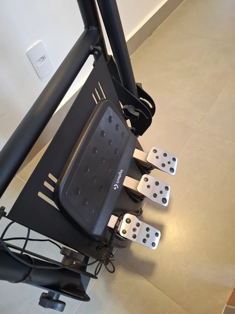 Setup Sim Racing COMPLETO: Logitech G29 + Câmbio + Suporte (PS5/PC) - Foto 2