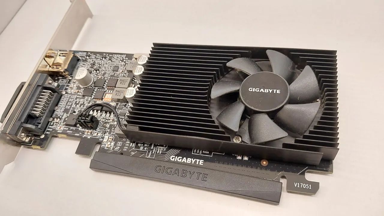 Geforce GT 1030 DDR5 low profile - Foto 3