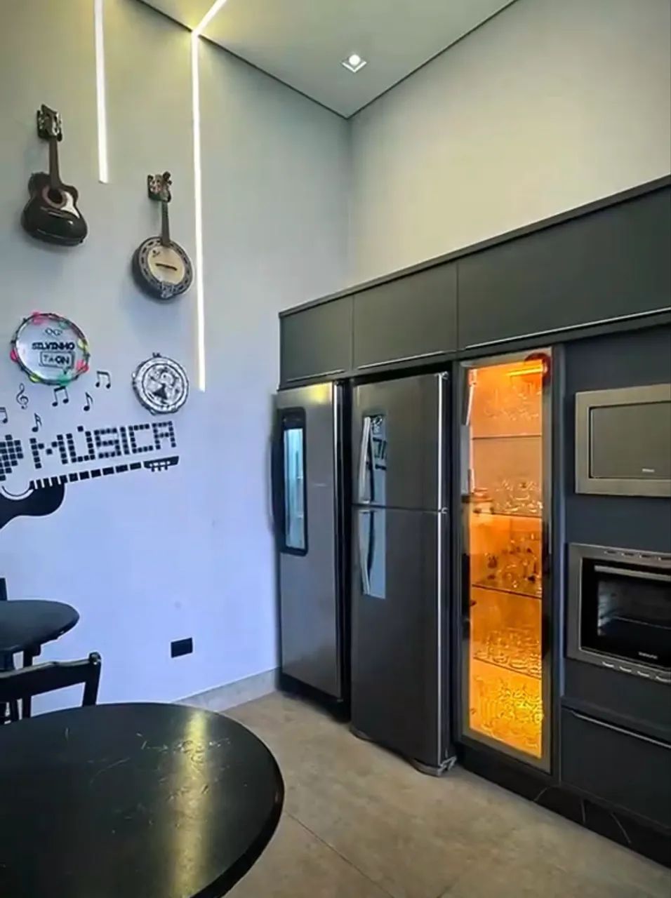 Sobrado + Área de Lazer Completa + sala comercial 