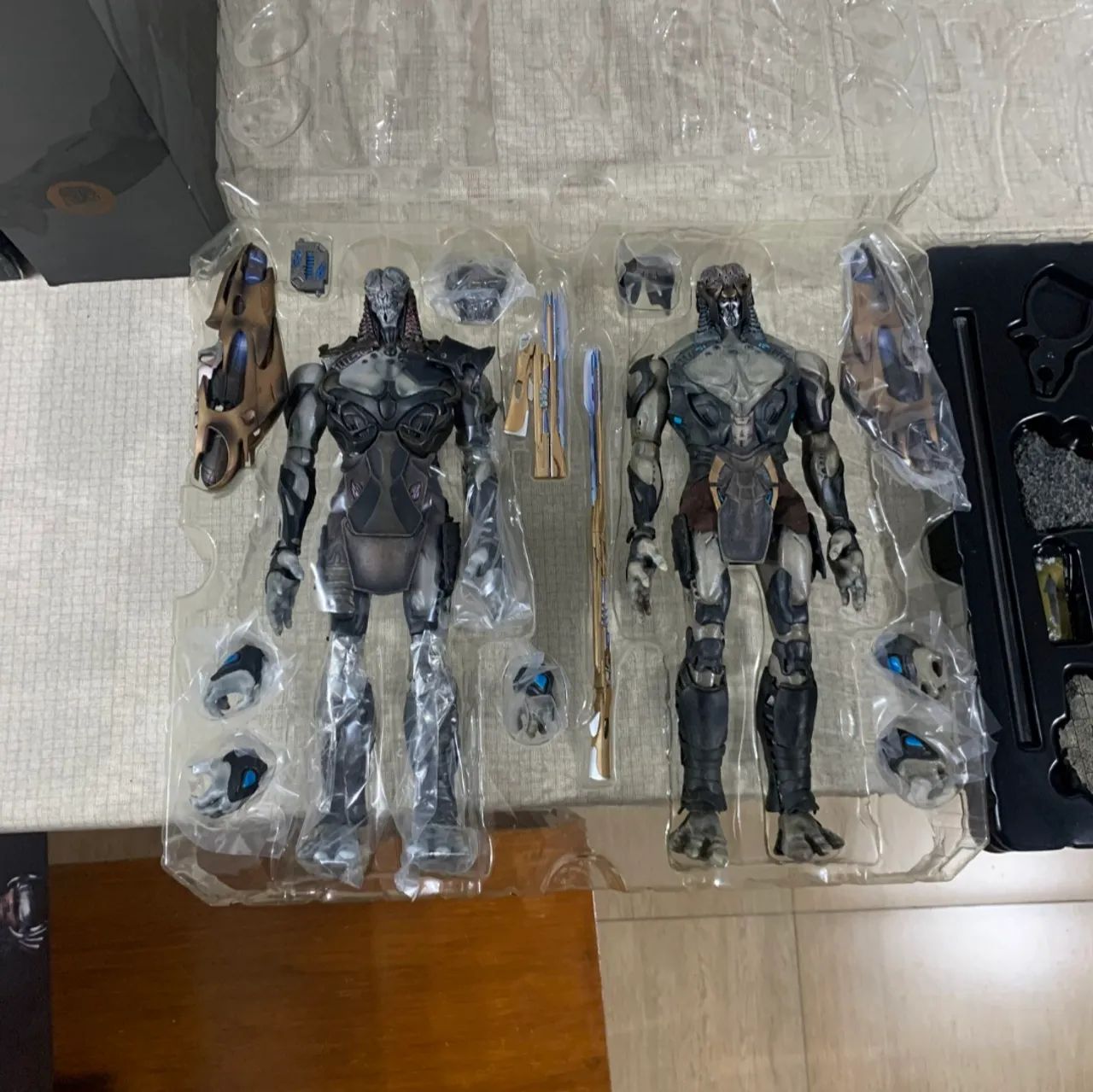Hot toys 1/6 sideshow pack chitauri footsoldier e commander