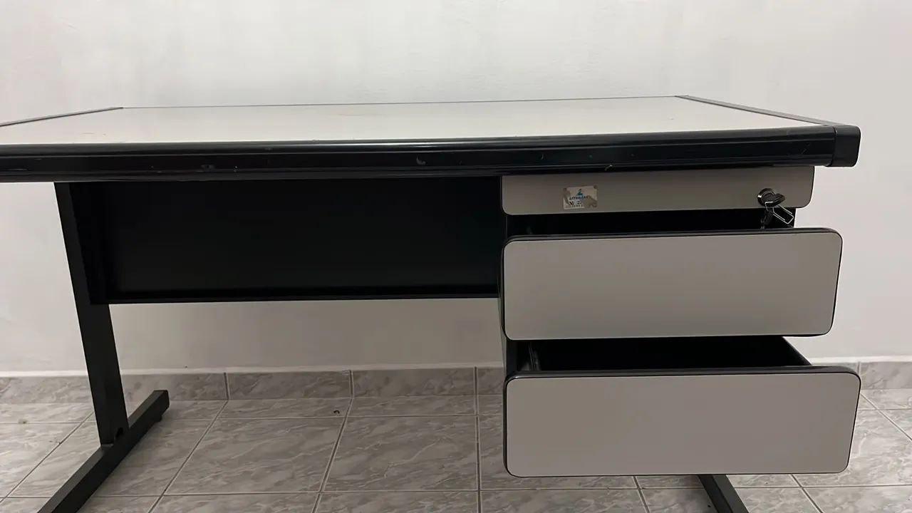 Mesa de escritório 