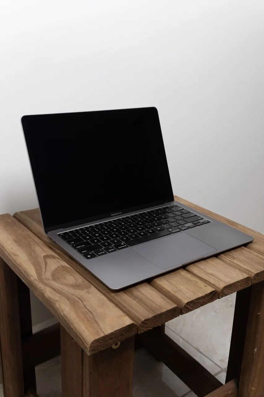 MACBOOK AIR M1 - Foto 2