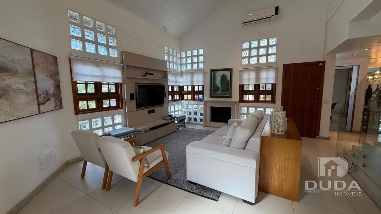 Casa Itacorubi com 4 dormitórios - Foto 5
