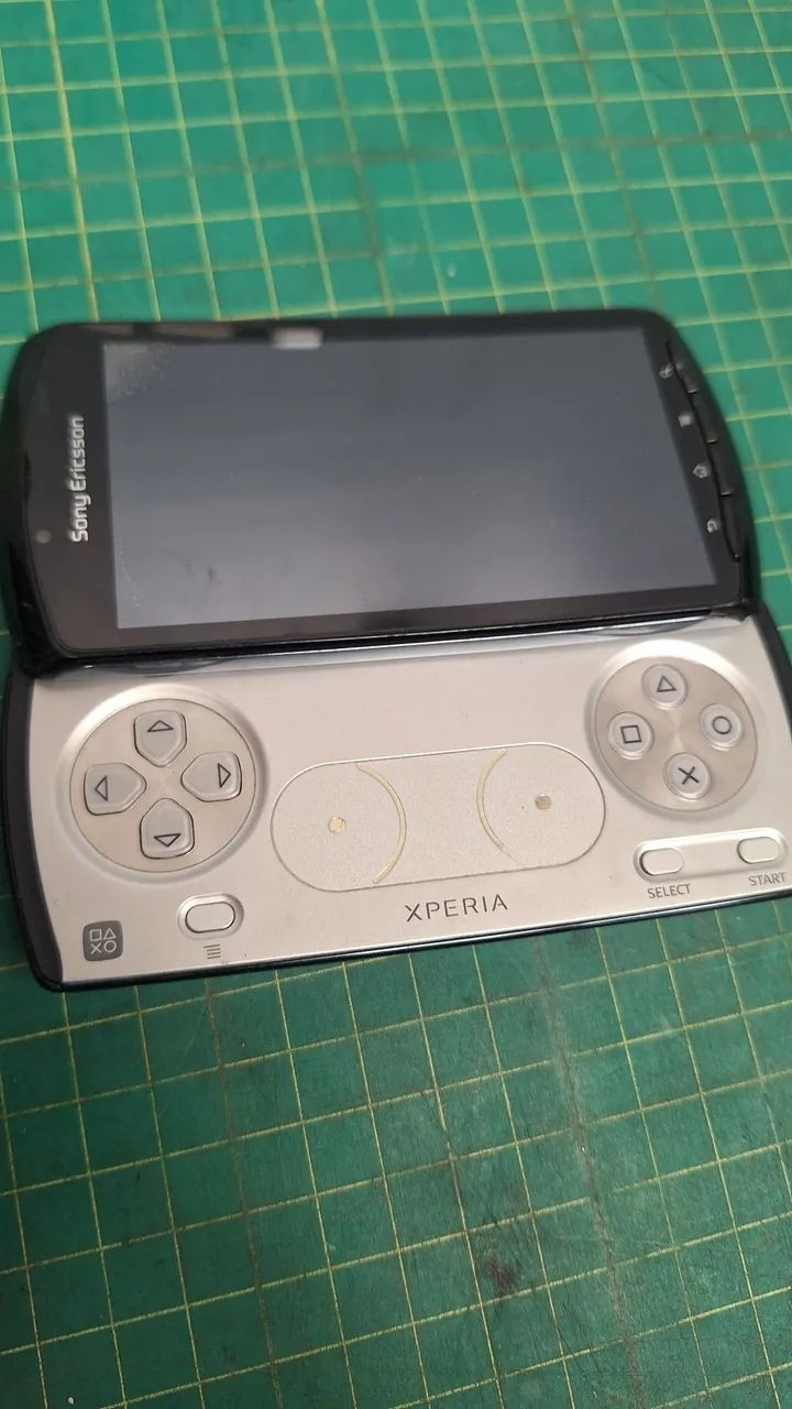 Sony Xperia play (raro ) *leia* - Foto 2