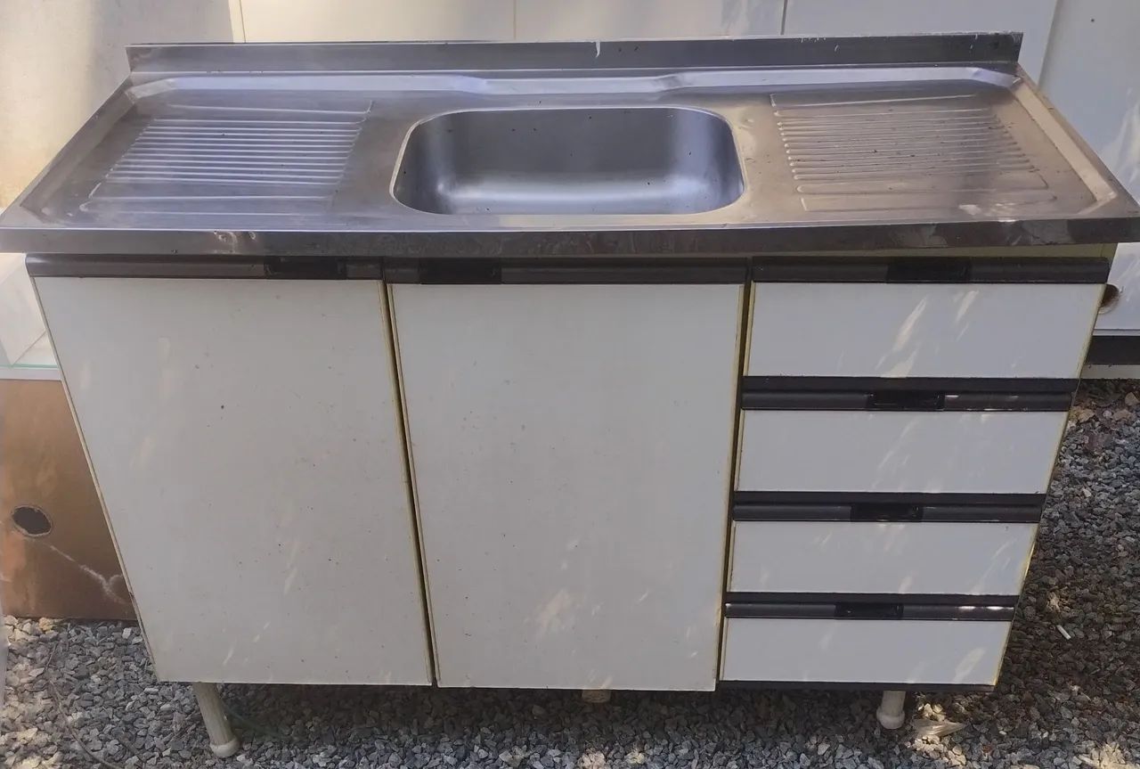 Pia de cozinha tem q arrumar os pezinhos - Foto 3