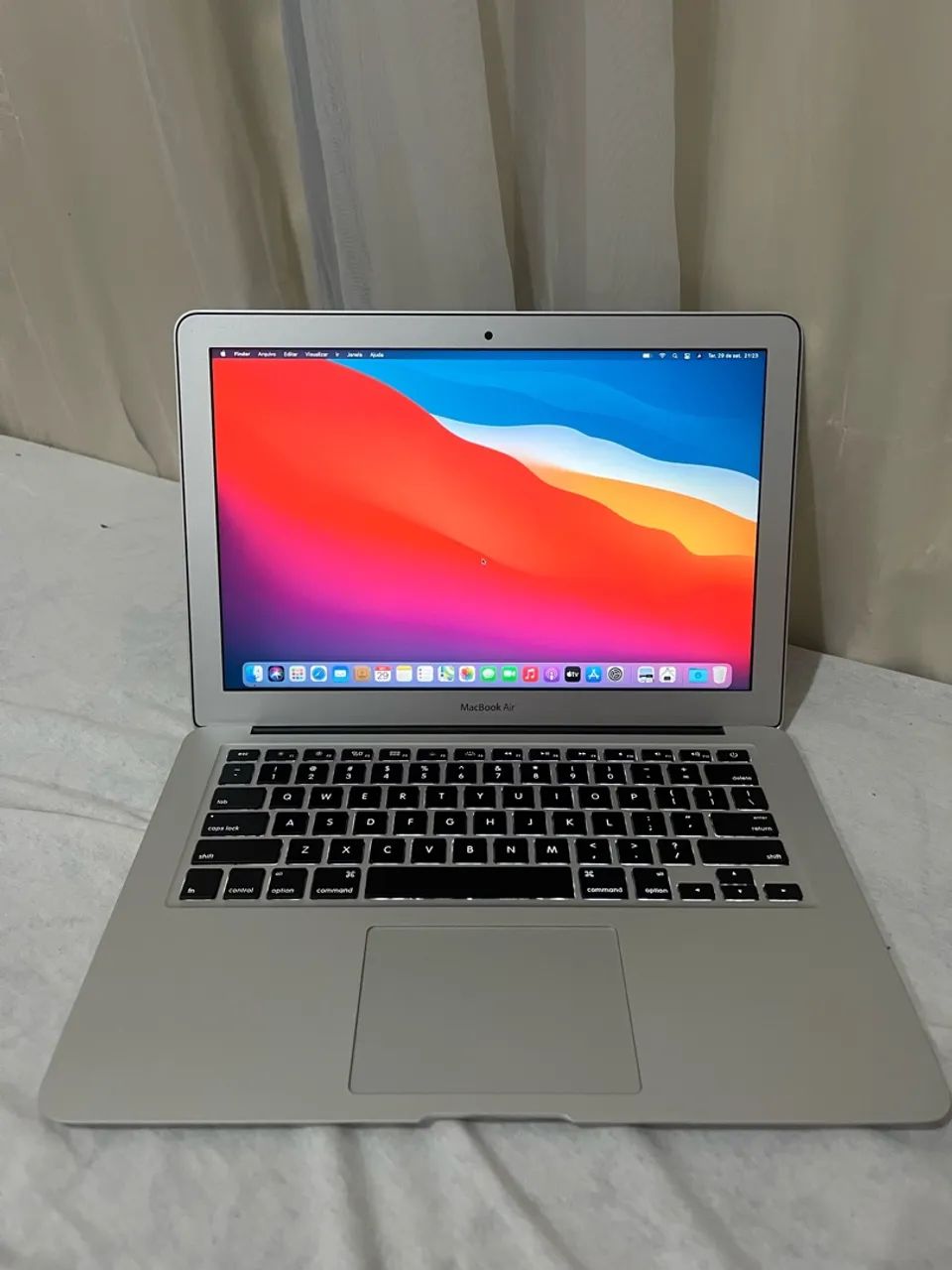 MacBook Air 13 polegadas Early 2014 i5 4GB RAM SSD 128GB Muito Conservado - Foto 3