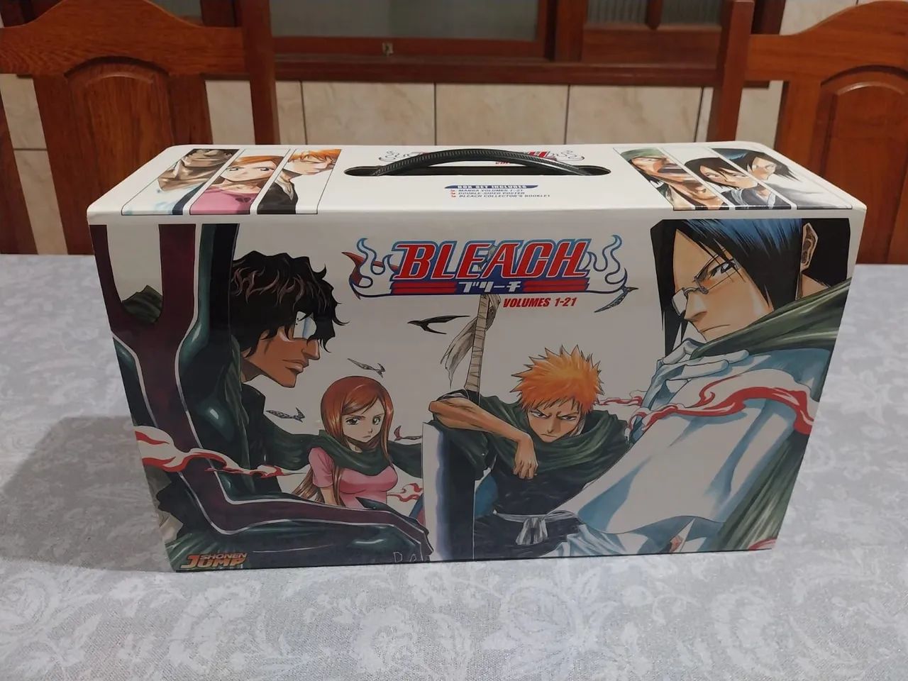 Bleach Box Set 1: Volumes 1-21 (semi-novo) - Livros e revistas