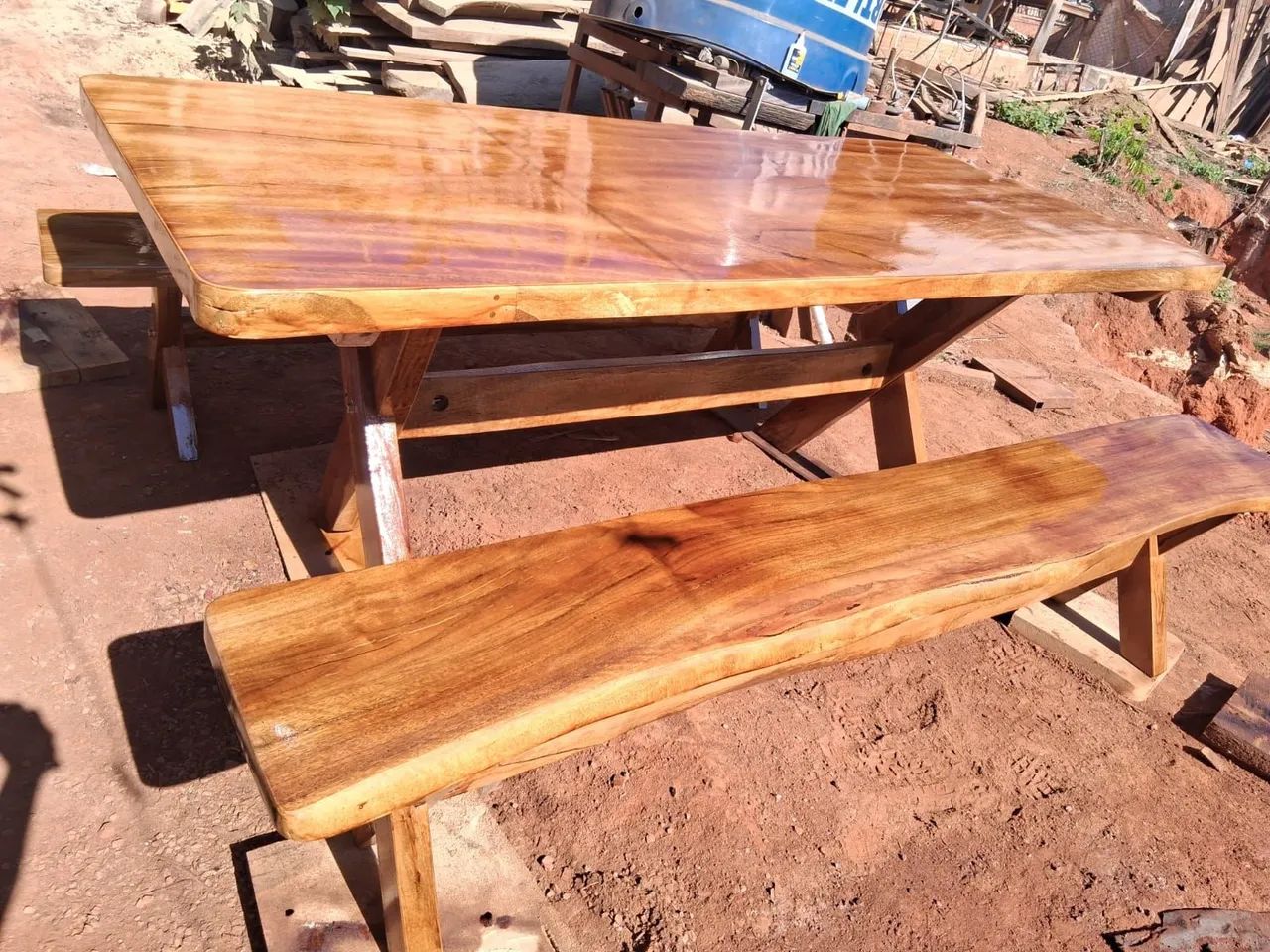 Mesa com bancos - Foto 4