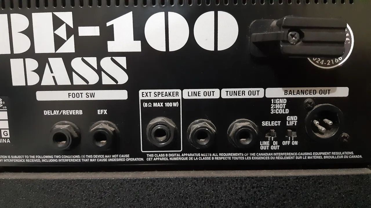 Amplificador Roland Cube 100 Bass - Instrumentos musicais - Jardim