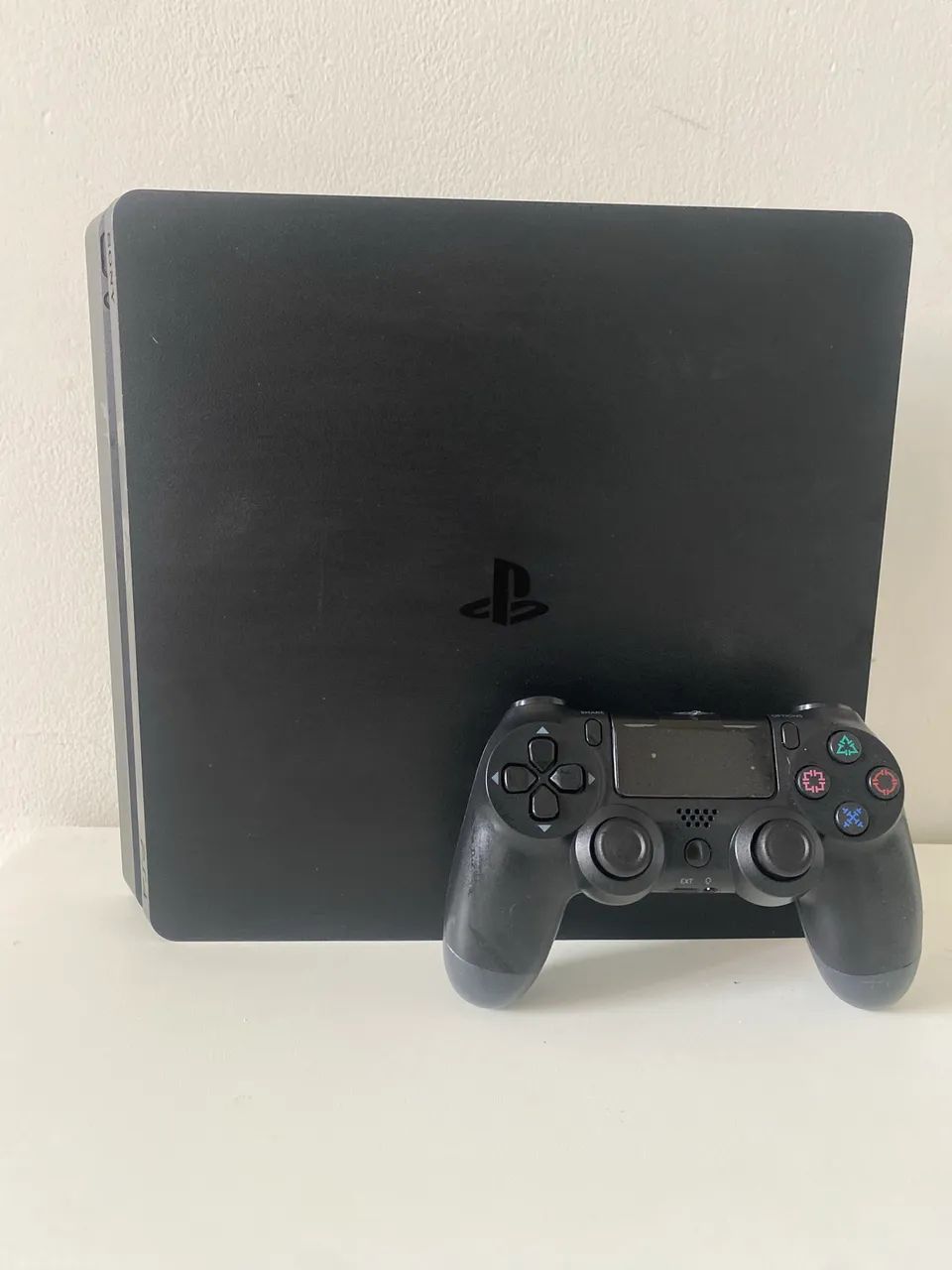 PlayStation 4 slim !!! 