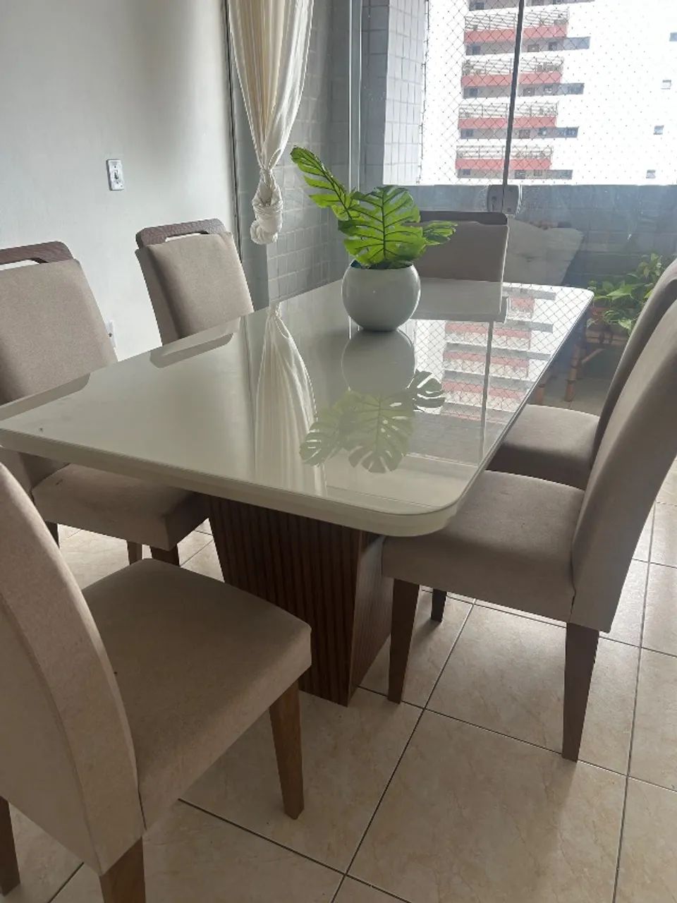 Mesa de jantar 6 lugares