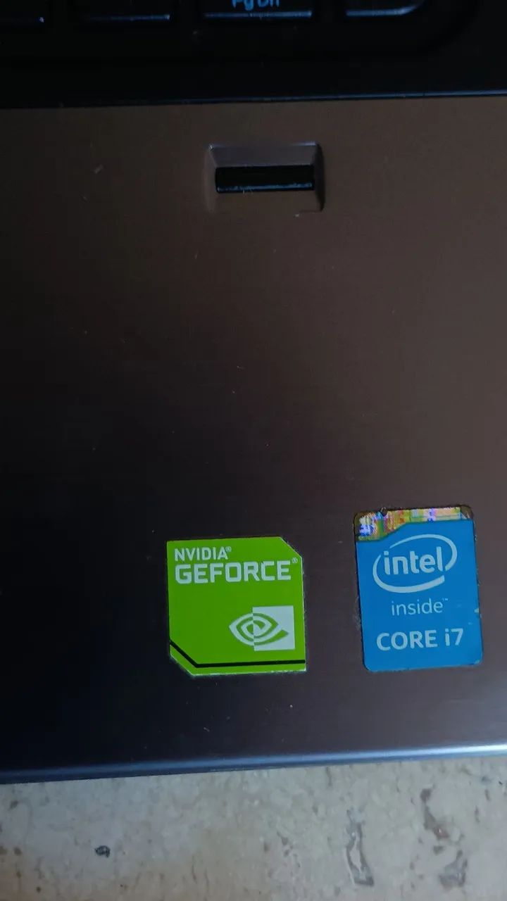 Notebook DELL com placa de vídeo dedicada - Foto 4