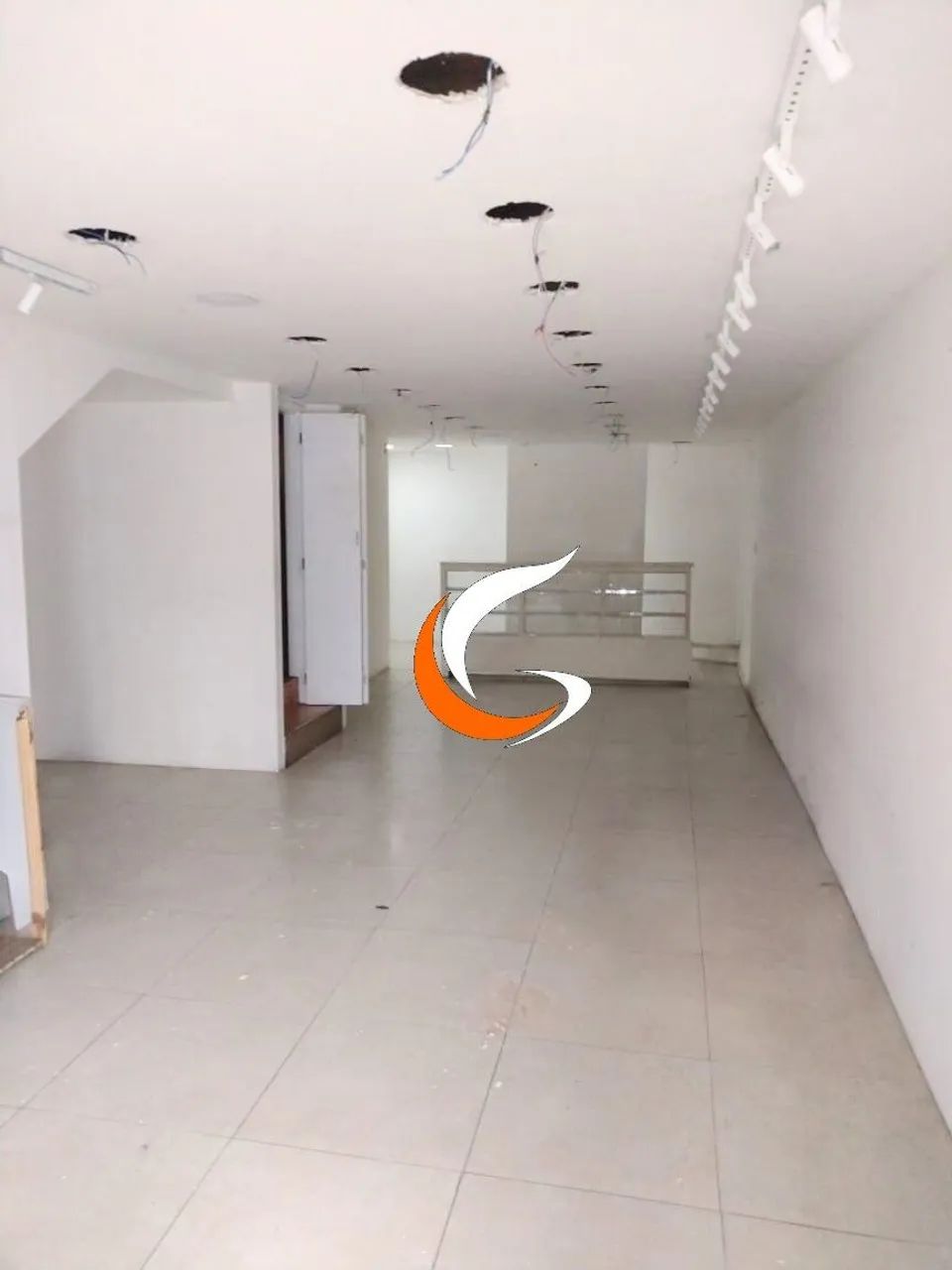 Aluguel de loja com 50m2 + jiral no Centro !? - Foto 2