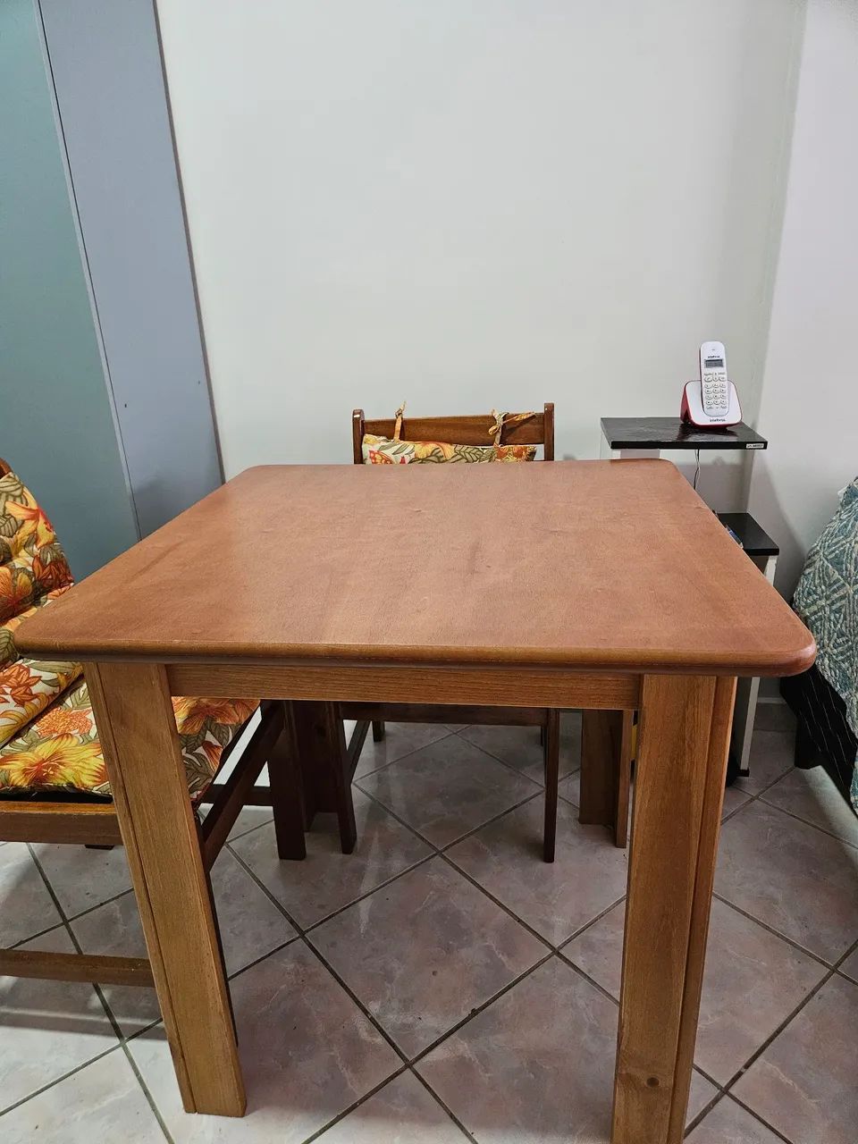 Mesa com cadeiras 